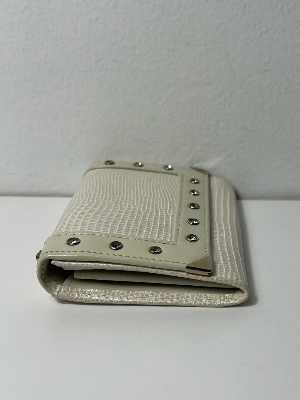 Swarovski Crystal Embellished Lizard Embossed Bifold Leather Wallet - Picture 3 of 10